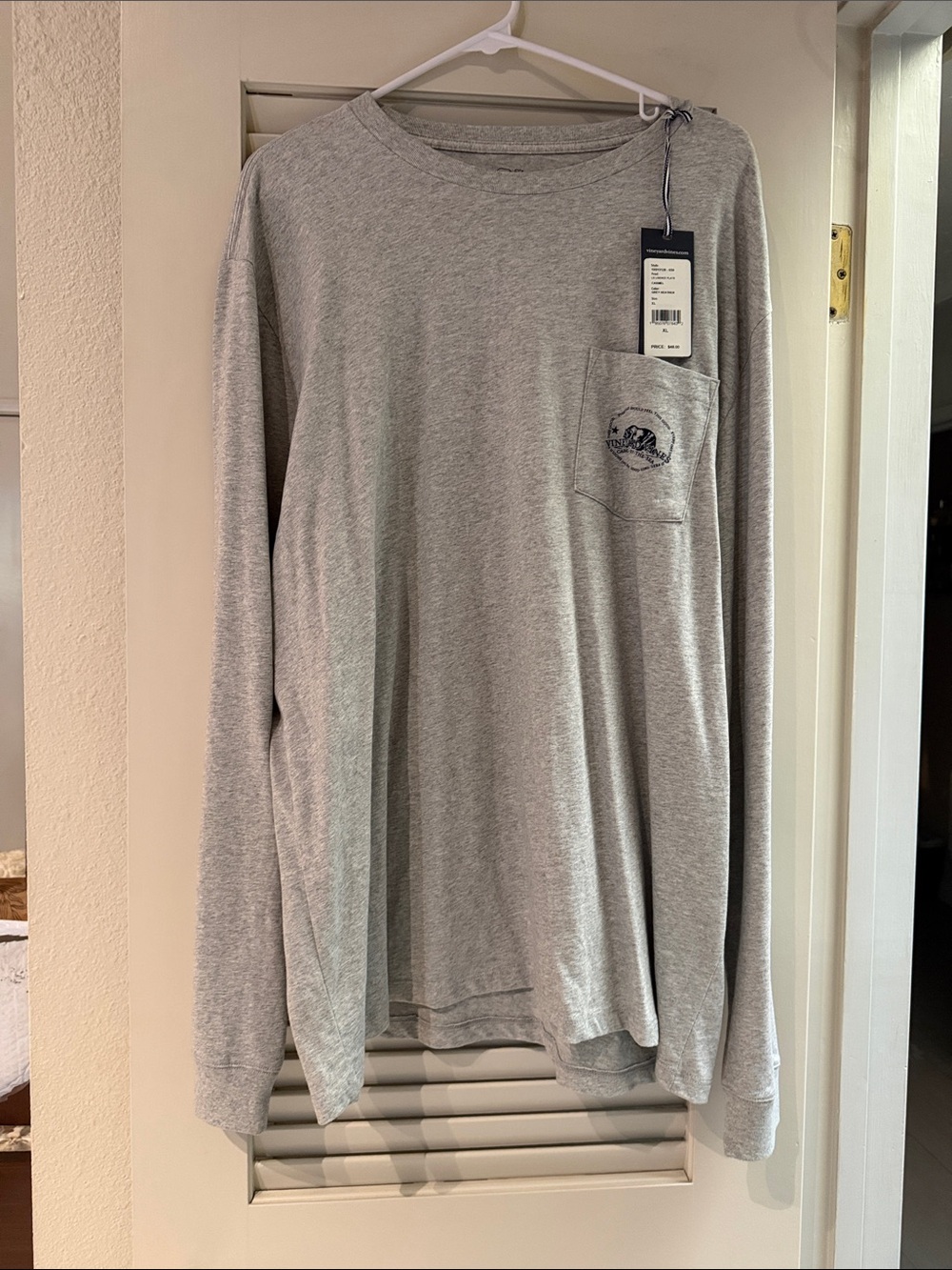 Vineyard Vines Men's Light Gray Long Sleeve Pocket Tee